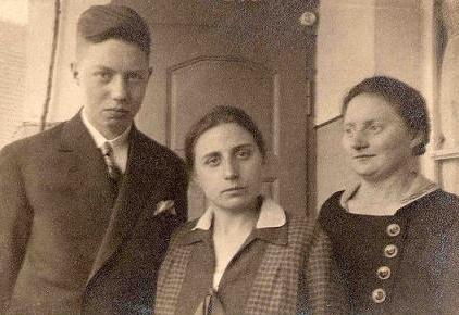 Helmut, Elisabeth and Johanne Noll